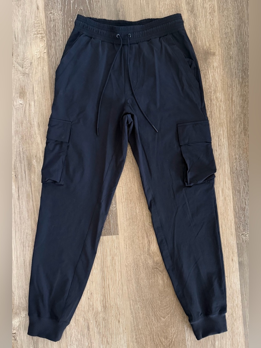 ALO YOGA DIVISION FIELD PANTS JOGGERS ON THE GO CARGO BLACK SZ SMALL